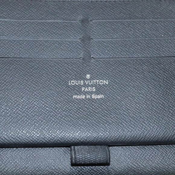 LOUIS VUITTON Epi Zippy Organizer Long Wallet Black M63852 LV Auth - Picture 2 of 16